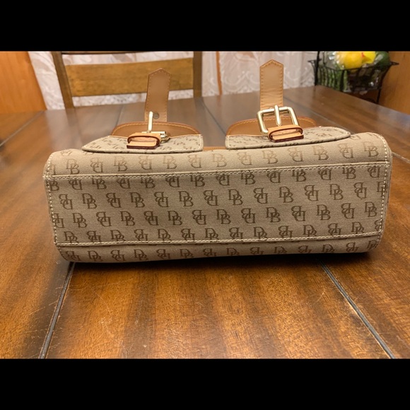 Dooney And Bourke Double Front Pocket Handbag - Picture 5 of 8